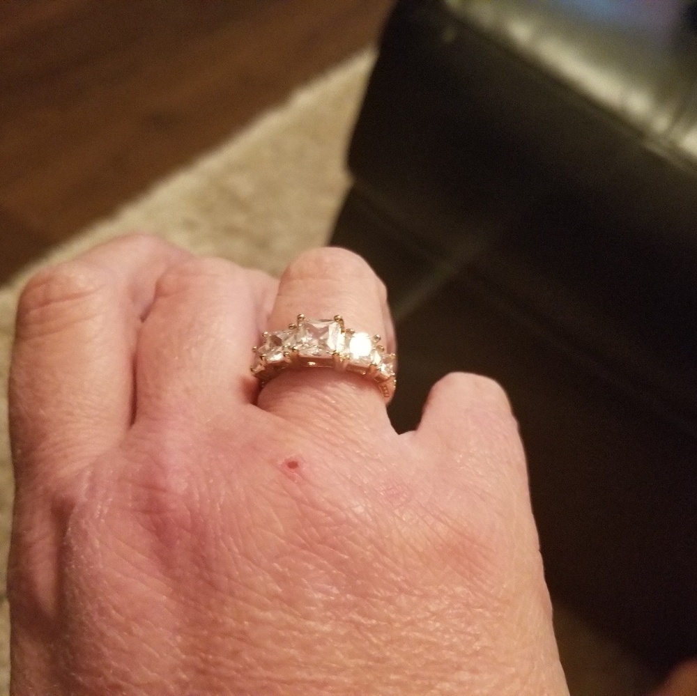 Ring - Picture 2 of 4